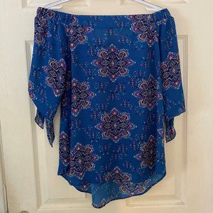 Off the Shoulder Blouse Blue Size Medium